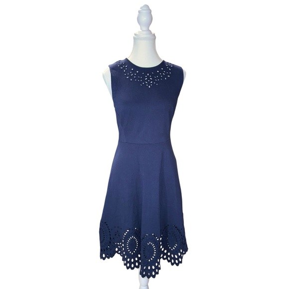 Kate Spade Cutwork Ponte A-Line Dress – Size 2 - Picture 4 of 8